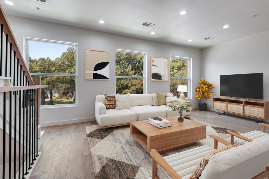 More Photos Of 504 O Connor Rd, Irving Multifamily For Sale