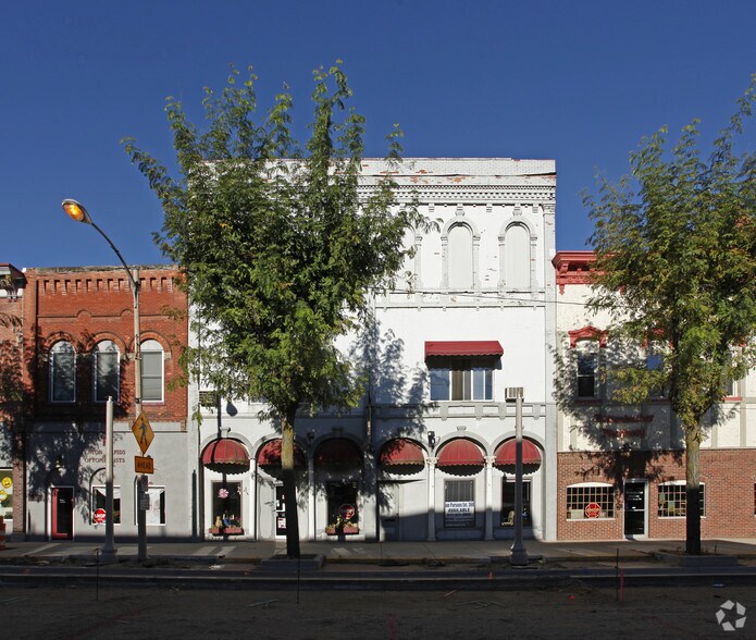 More Photos Of 130-134 S Main St, Eaton Rapids Storefront Retail Residential For Sale
