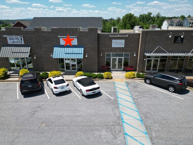 More Photos Of 100-106 Wicker Park Ave, Greer Storefront Retail Office For Lease