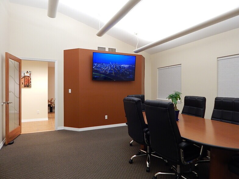 More Photos Of 8751 E Hampden Ave, Denver Office For Sale