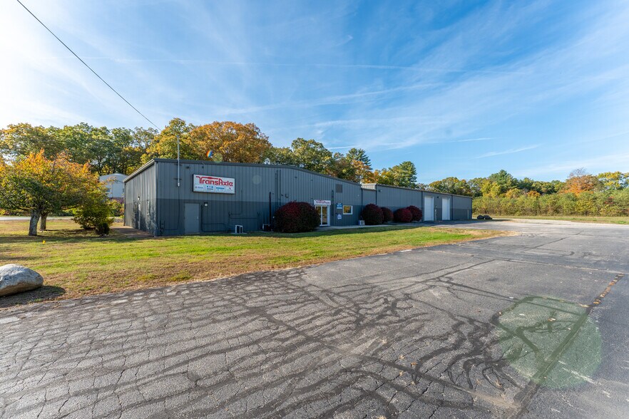 More Photos Of 429 Lake Rd, Killingly Warehouse For Sale