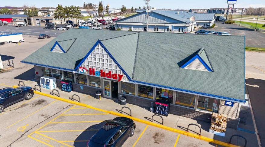More Photos Of 1423 2nd St N, Sauk Rapids Convenience Store For Sale