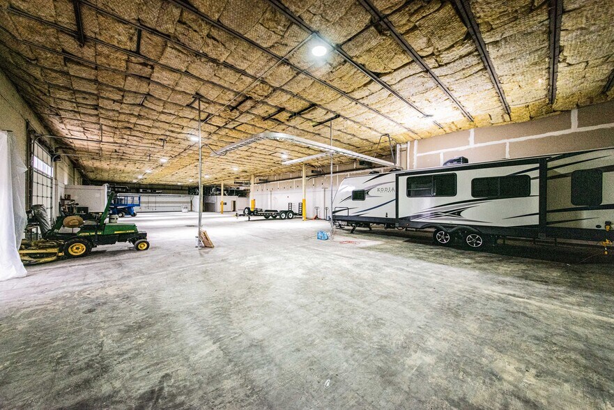 More Photos Of 3000 Irvin Cobb Dr, Paducah Warehouse For Sale