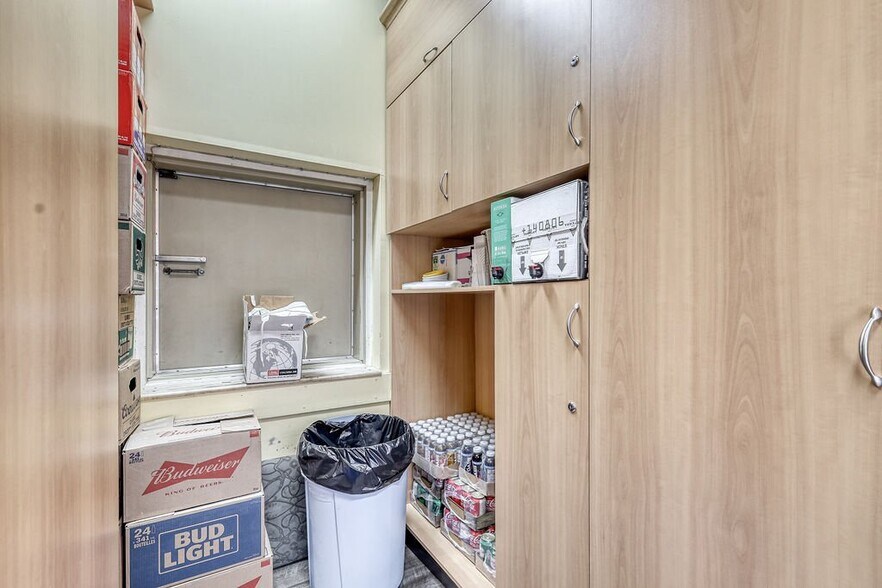 More Photos Of 370 Boul Desjardins, Maniwaki Freestanding For Sale