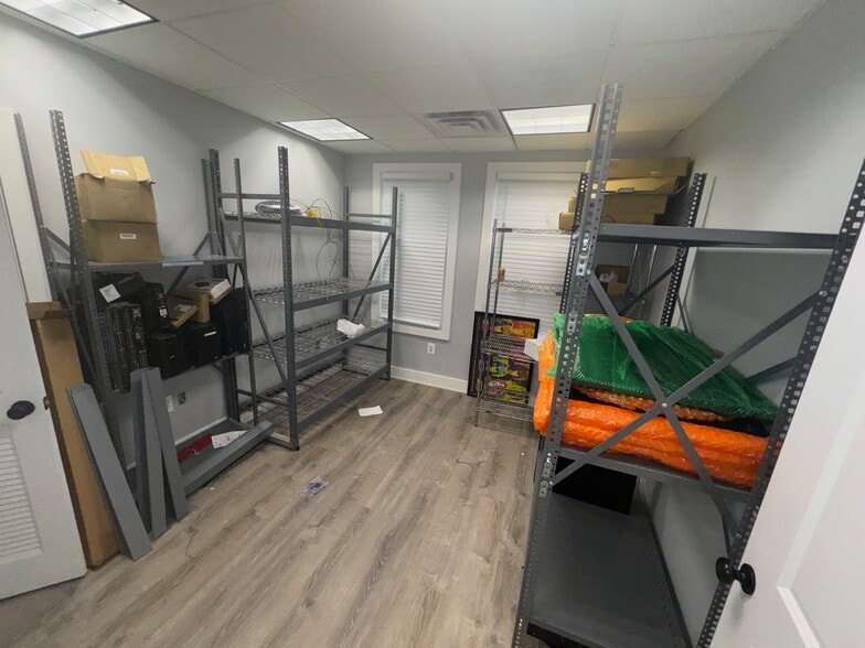 More Photos Of , Greenbelt Office For Sale