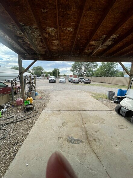 More Photos Of 4907 S Main St, Roswell Auto Dealership For Sale
