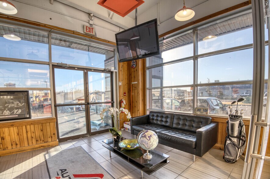 More Photos Of 2730 23 St NE, Calgary Auto Dealership For Sale