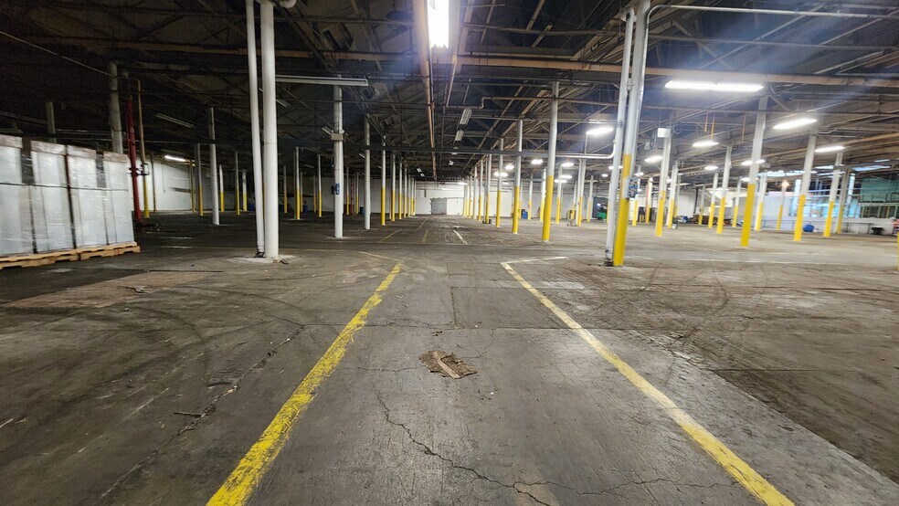 More Photos Of 100 E Diamond Ave, Hazleton Warehouse For Sale