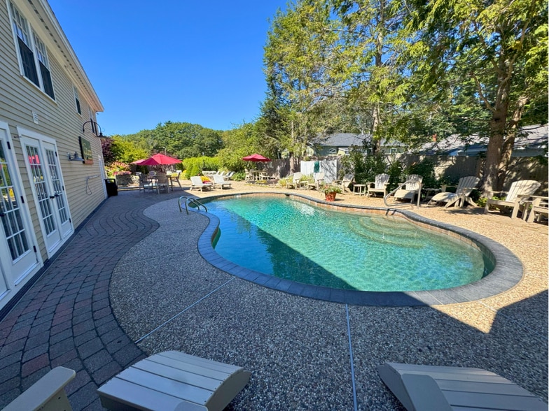 More Photos Of 571 Main St, Ogunquit Hospitality For Sale