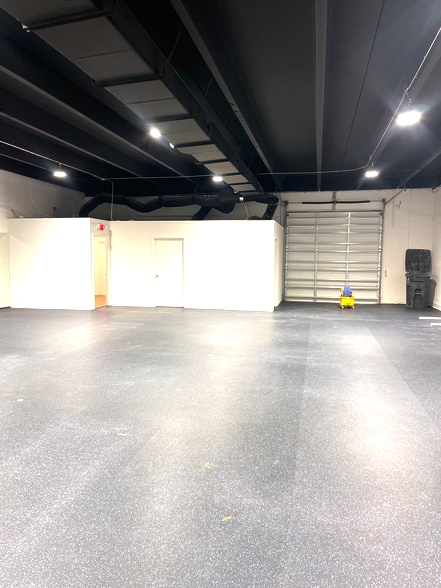 More Photos Of 1050 NW 1st Ave, Boca Raton Light Distribution For Lease