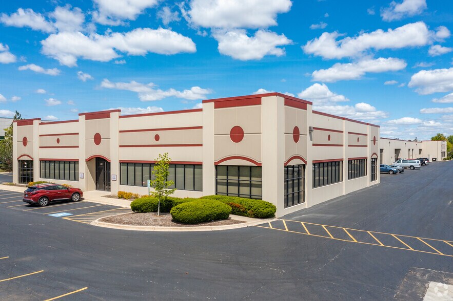 More Photos Of 2511 Technology Dr, Elgin Unknown For Lease