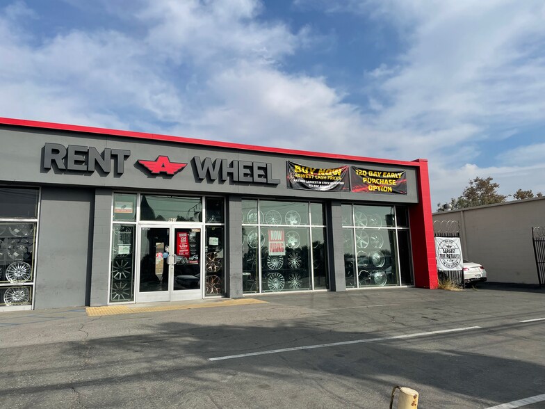 Primary Photo Of 960 W Holt Blvd, Ontario Freestanding For Lease