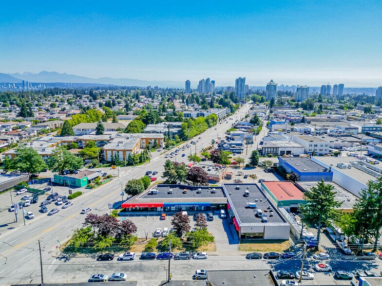 More Photos Of 5900-5912 Kingsway, Burnaby Service Station For Lease