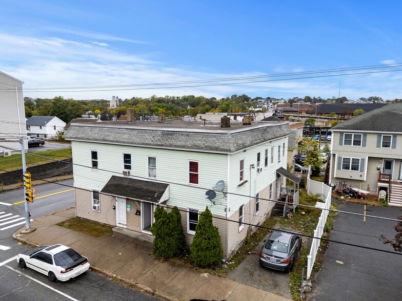 More Photos Of 915-921 Middlesex St, Lowell Apartments For Sale