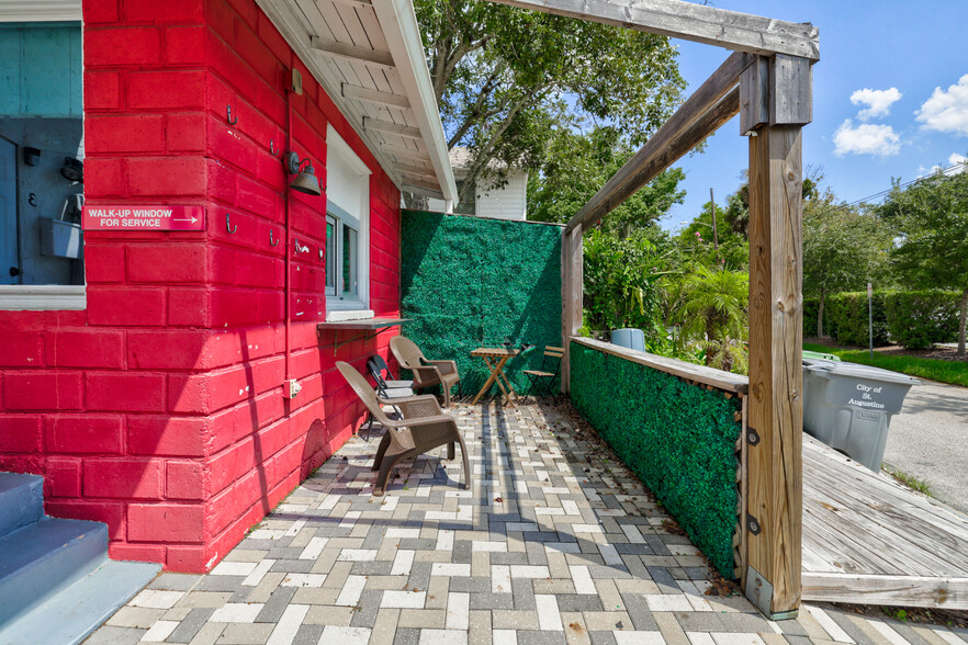 More Photos Of 31 San Marco Ave, Saint Augustine Freestanding For Lease