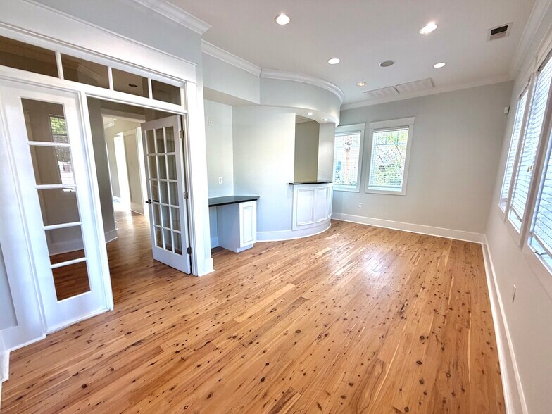 More Photos Of 277 Willbrook Blvd, Pawleys Island Office For Lease