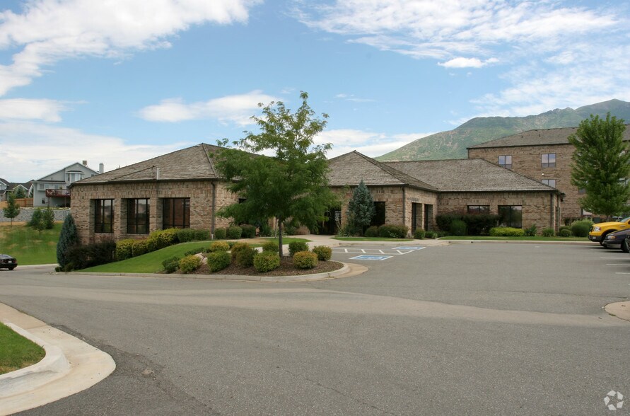 More Photos Of 1464 E Ridgeline Dr, South Ogden Office For Lease