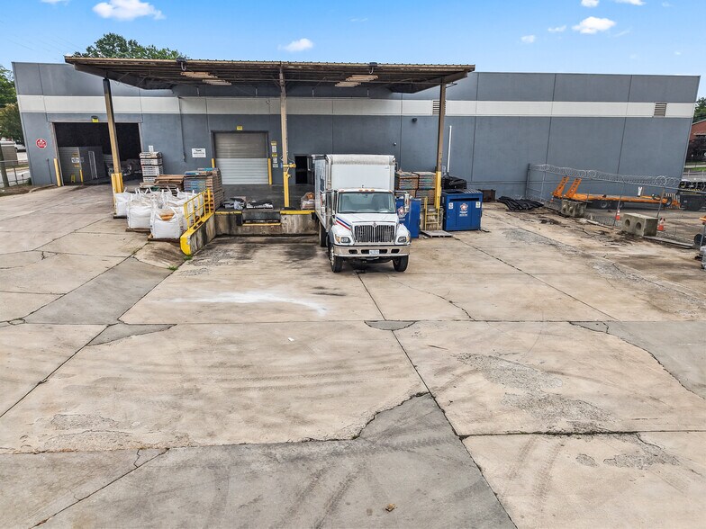 More Photos Of 315 Kerr St, Salisbury Warehouse For Sale