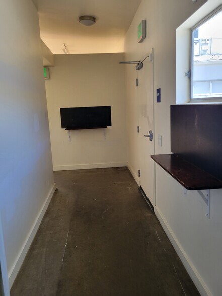 More Photos Of 1919 Mount Diablo Blvd, Walnut Creek Freestanding For Lease