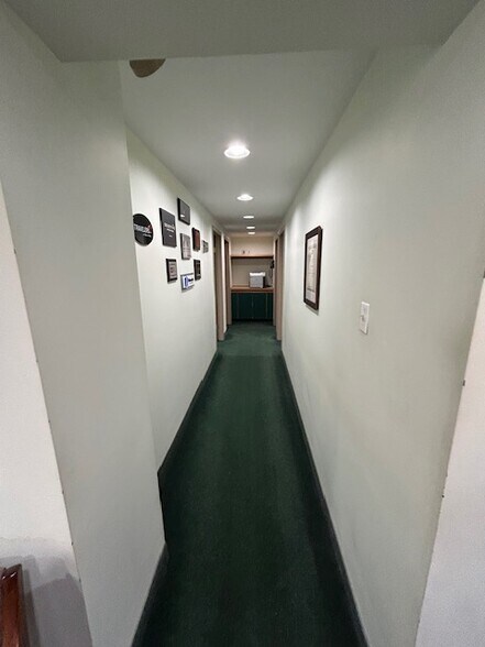 More Photos Of 101 Rt 130, Cinnaminson Unknown For Lease