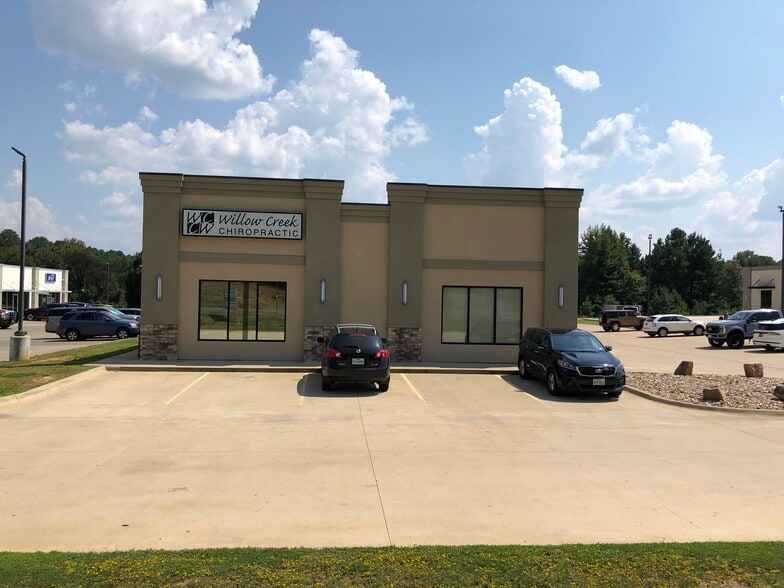 More Photos Of 20071 State Highway 155 S, Flint General Retail For Lease