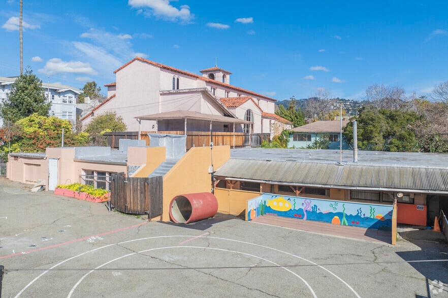 Primary Photo Of 2330 Prince St, Berkeley Schools For Sale