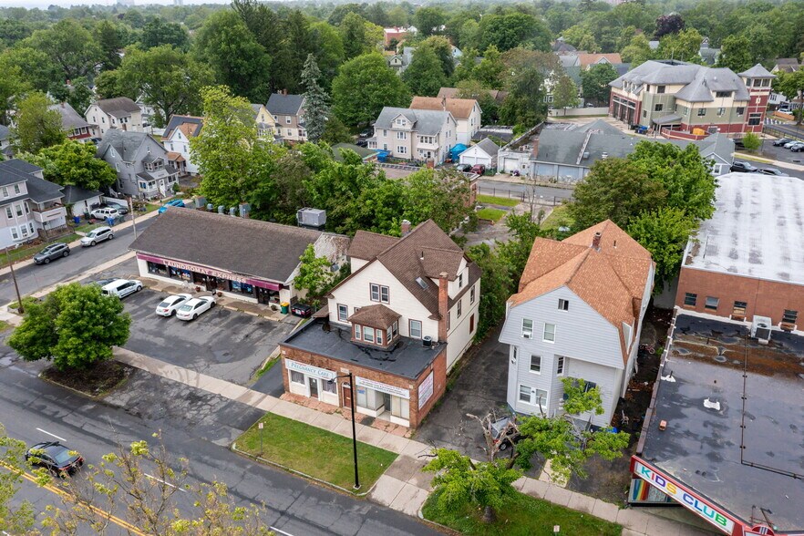 More Photos Of 704-708 Sumner Ave, Springfield Office Residential For Sale