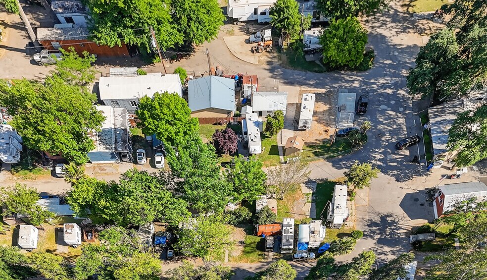 More Photos Of 25433 South Ave, Corning Manufactured Housing Mobile Home Park For Sale