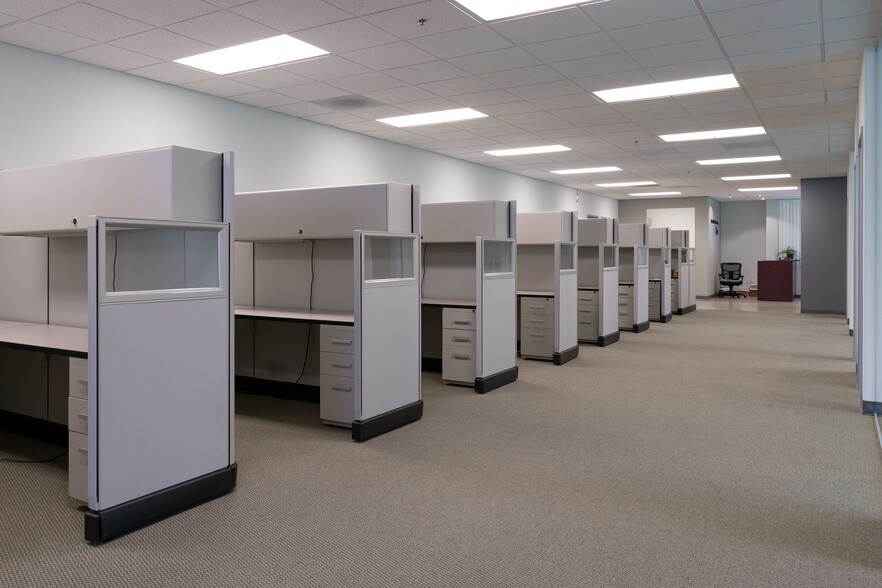 More Photos Of 3256 Grey Hawk Ct, Carlsbad Research And Development For Sale