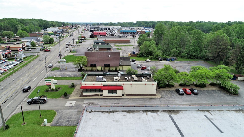 More Photos Of 4837 Mahoning Ave, Youngstown Restaurant For Lease