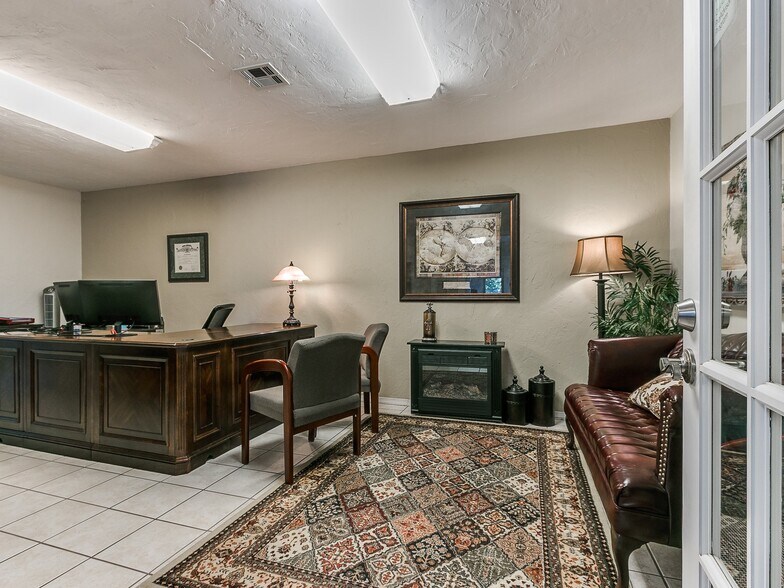 More Photos Of 16446 NE 23rd St, Choctaw Office Residential For Sale