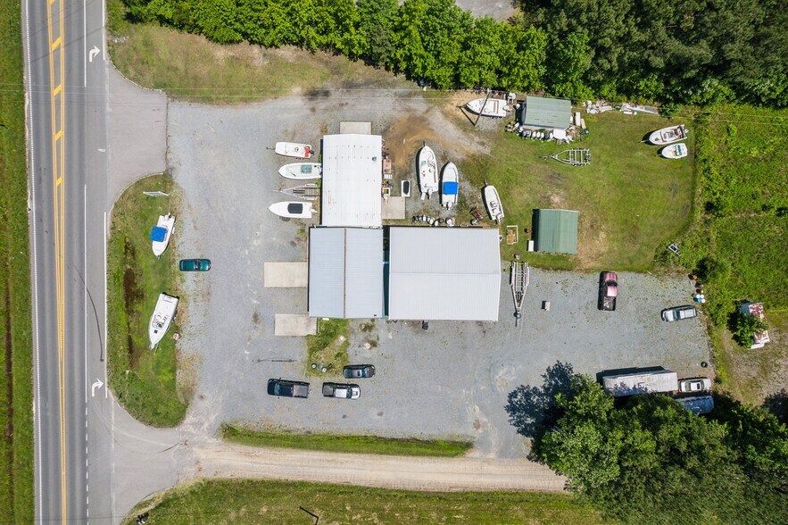 More Photos Of 1856 Buckley Hall Rd, Cobbs Creek Warehouse For Sale