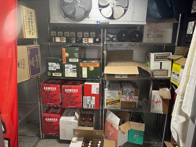 More Photos Of 819 Us-90, Gautier Convenience Store For Lease