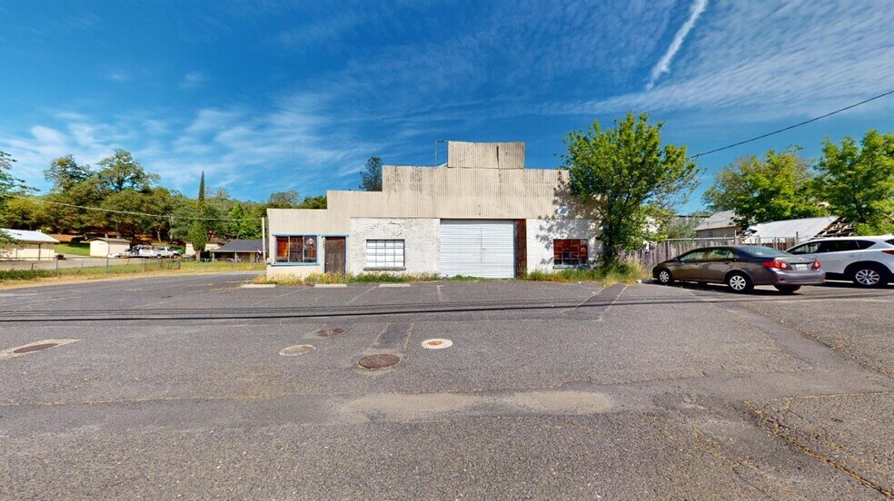 More Photos Of 20688 N Sunshine Rd, Sonora General Retail For Sale