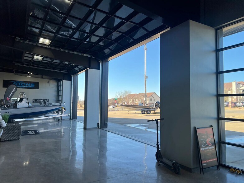 More Photos Of 14040 Joel McDonald Dr, Oklahoma City Freestanding For Sale