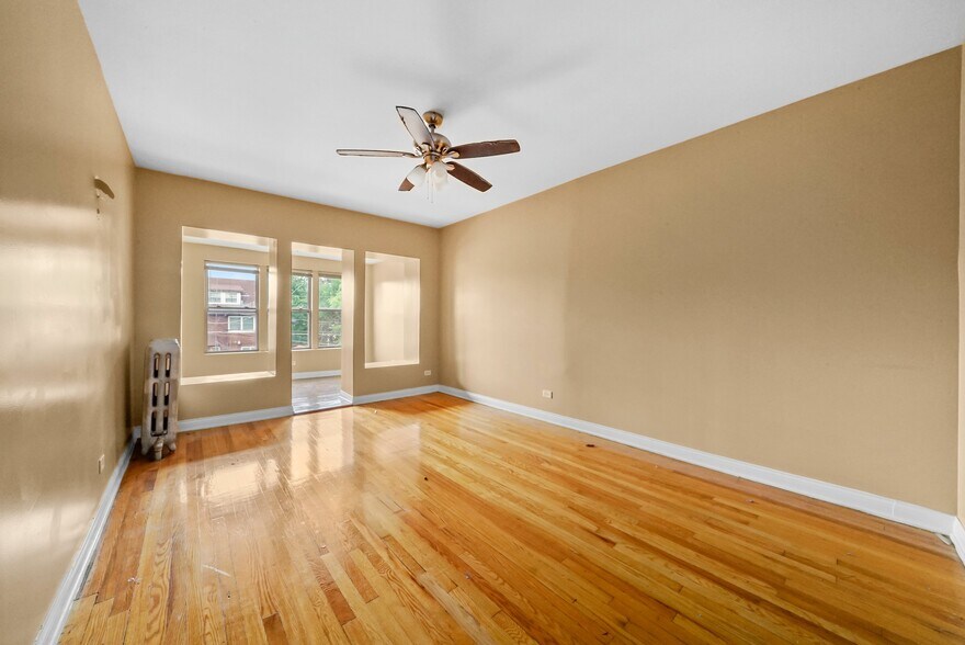 More Photos Of 7220 S Yates Blvd, Chicago Apartments For Sale