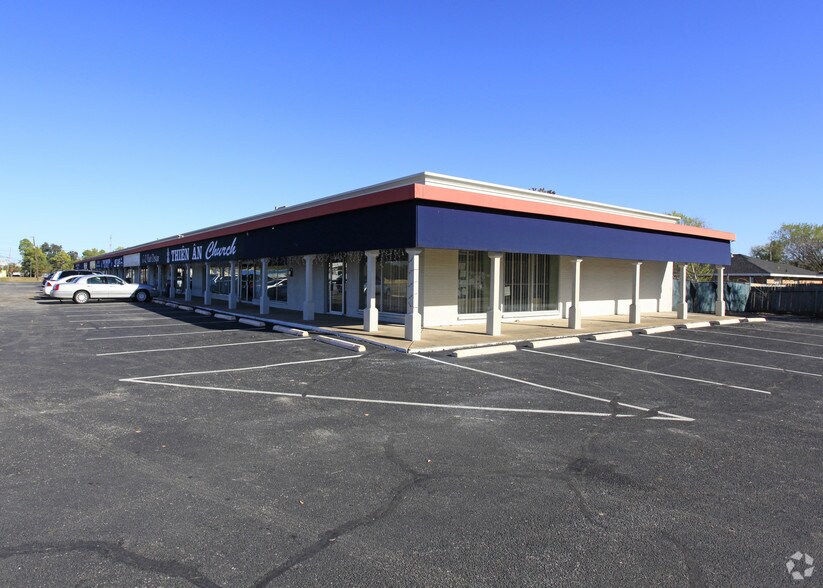 Primary Photo Of 7603-7625 Boone Rd, Houston Unknown For Lease