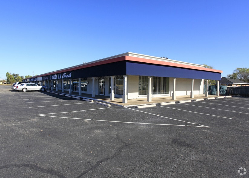 Primary Photo Of 7603-7625 Boone Rd, Houston Unknown For Lease