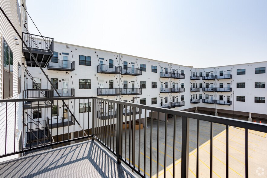 More Photos Of 501 4th Ave SE, Cedar Rapids Apartments For Lease