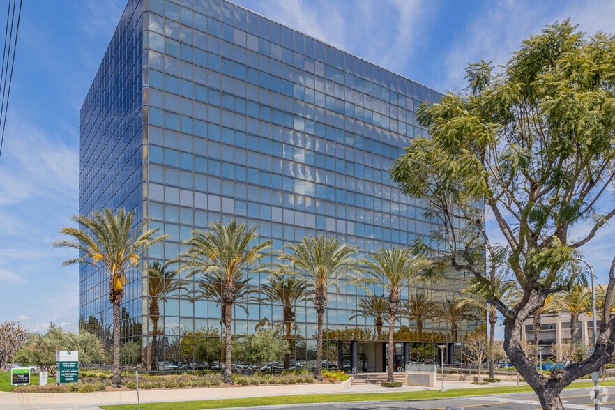 More Photos Of 600 City Pky W, Orange Office For Lease