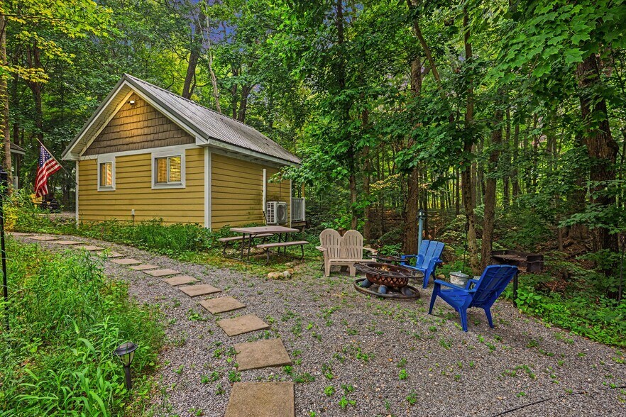 More Photos Of 57440 M 40, Marcellus Specialty For Sale