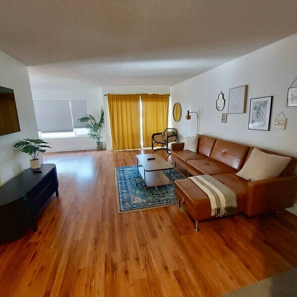 More Photos Of 363 Pershing Dr, Playa del Rey Multifamily For Sale