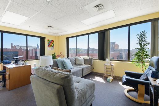 More Photos Of 84 Pine St, Burlington Office For Sale