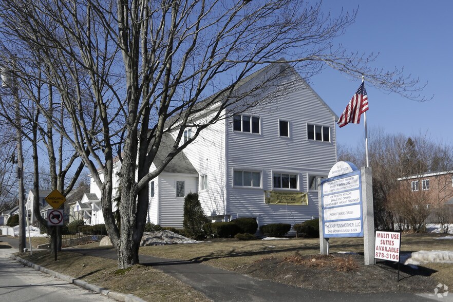 More Photos Of 9-11 Sanborn St, Portland Office For Lease