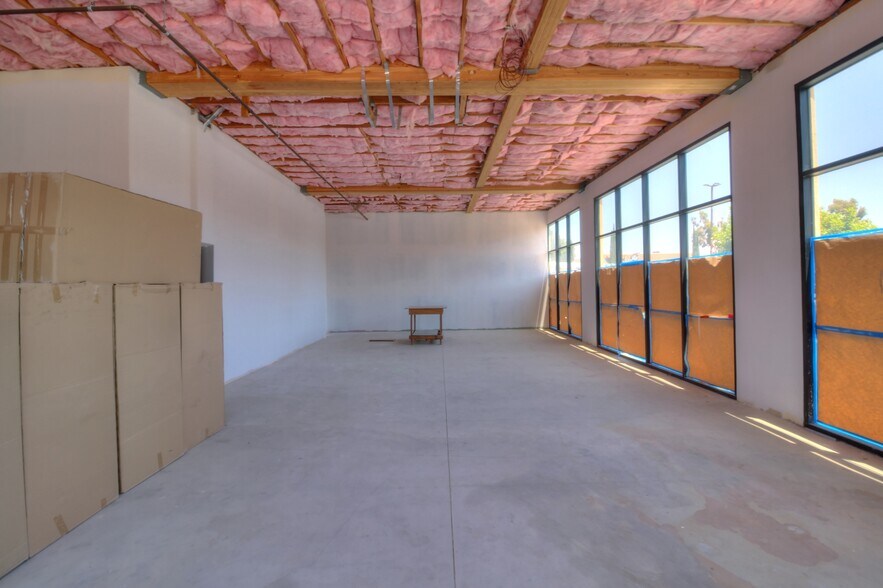 More Photos Of 1199 N Euclid St, Anaheim Storefront Retail Office For Lease