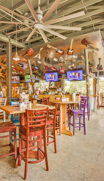 More Photos Of 8690 Line Ave, Shreveport General Retail For Sale