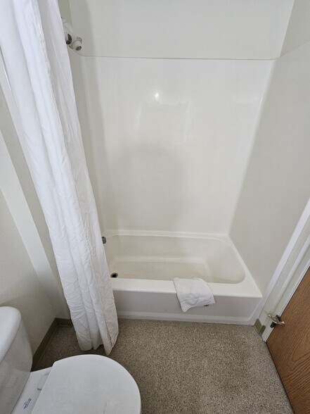 More Photos Of 305 Highway 183, Alma Hotel For Sale