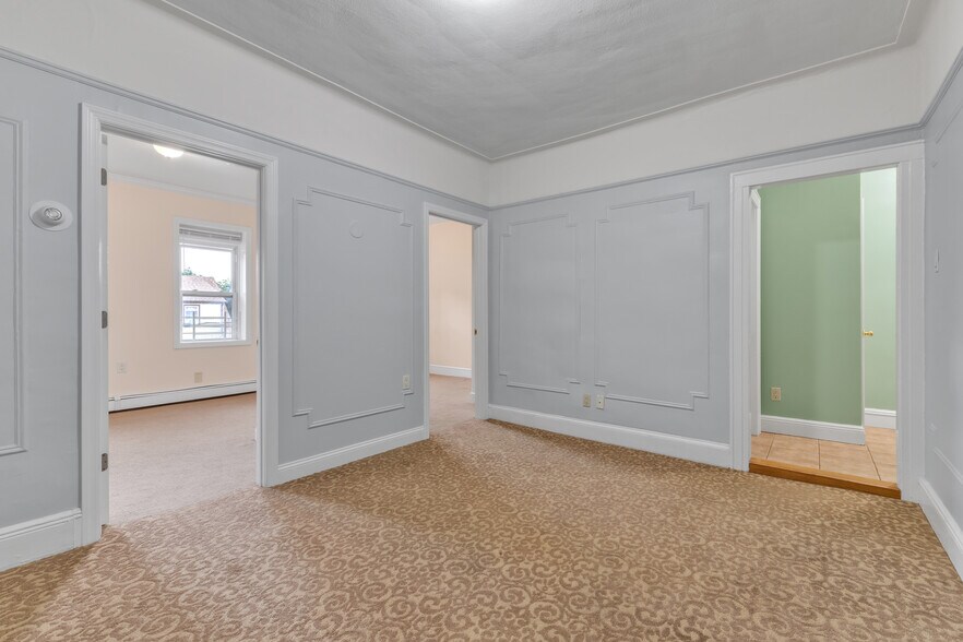 More Photos Of 322 Jericho Tpke, Floral Park Storefront Retail Residential For Sale