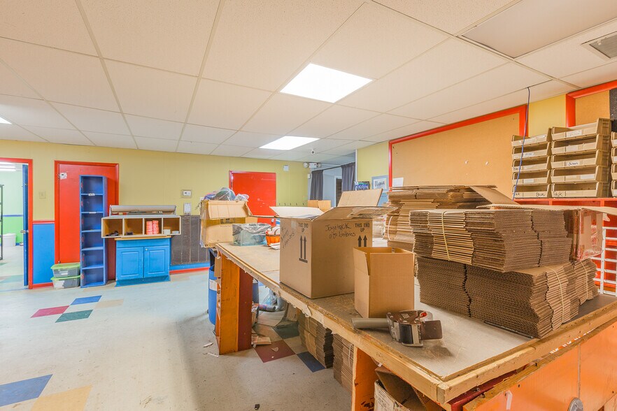 More Photos Of 300 Alamar St, Fort Oglethorpe General Retail For Sale