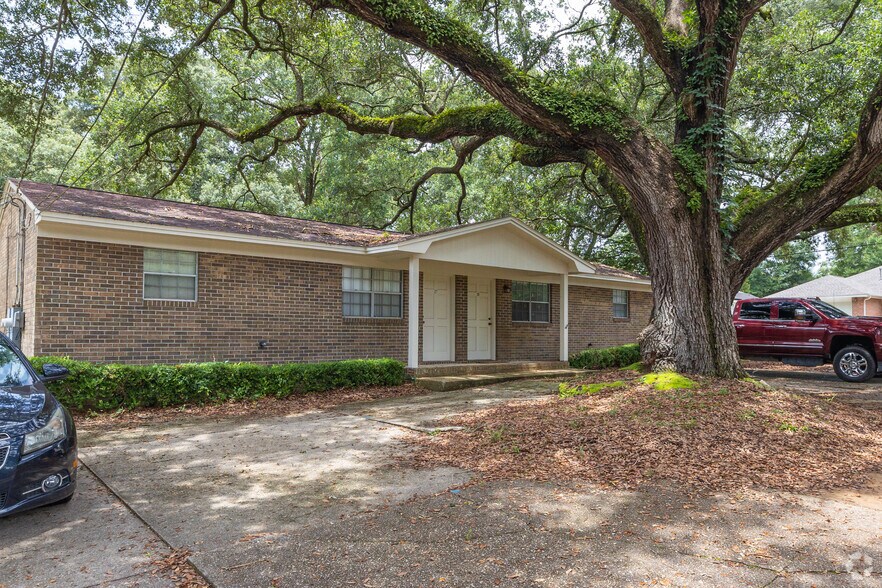 More Photos Of 8640 Jernigan Rd, Pensacola Apartments For Sale